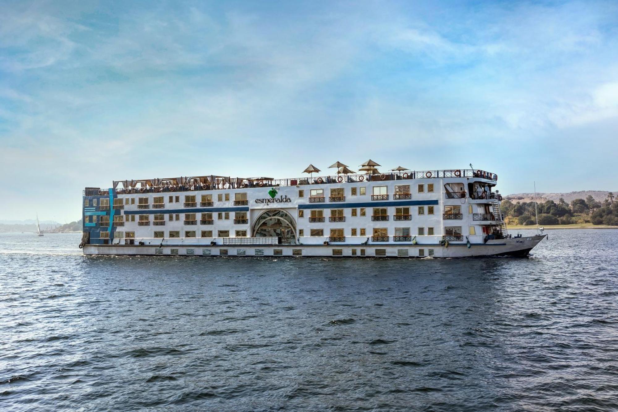 M/S Esmeralda Nile Cruise - 4 Or 7 Nights From Luxor Each Monday And 03 Nights From Aswan Each Friday ภายนอก รูปภาพ