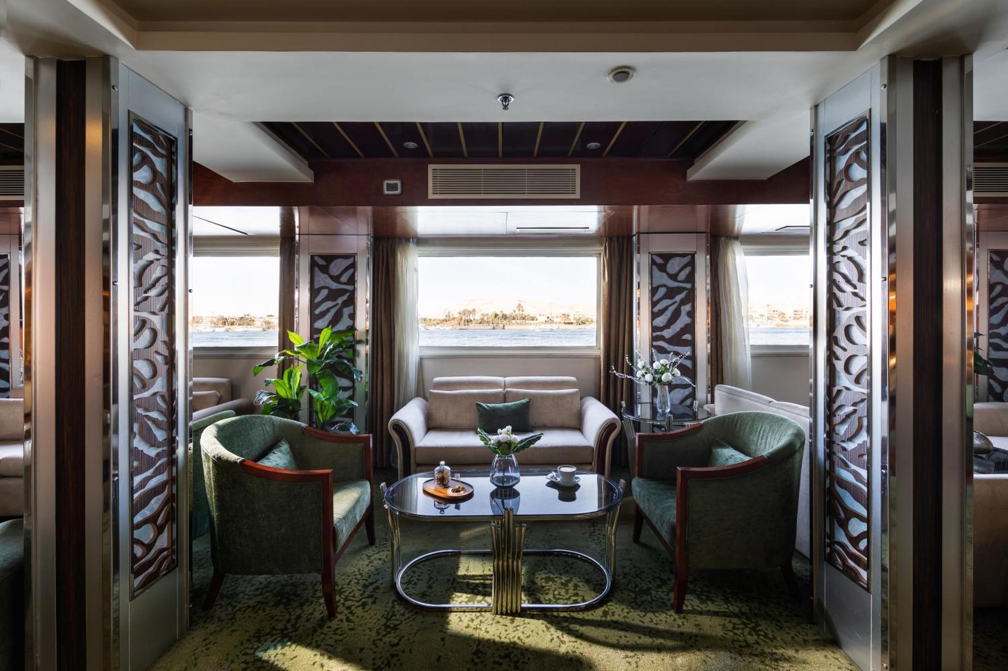 M/S Esmeralda Nile Cruise - 4 Or 7 Nights From Luxor Each Monday And 03 Nights From Aswan Each Friday ภายนอก รูปภาพ